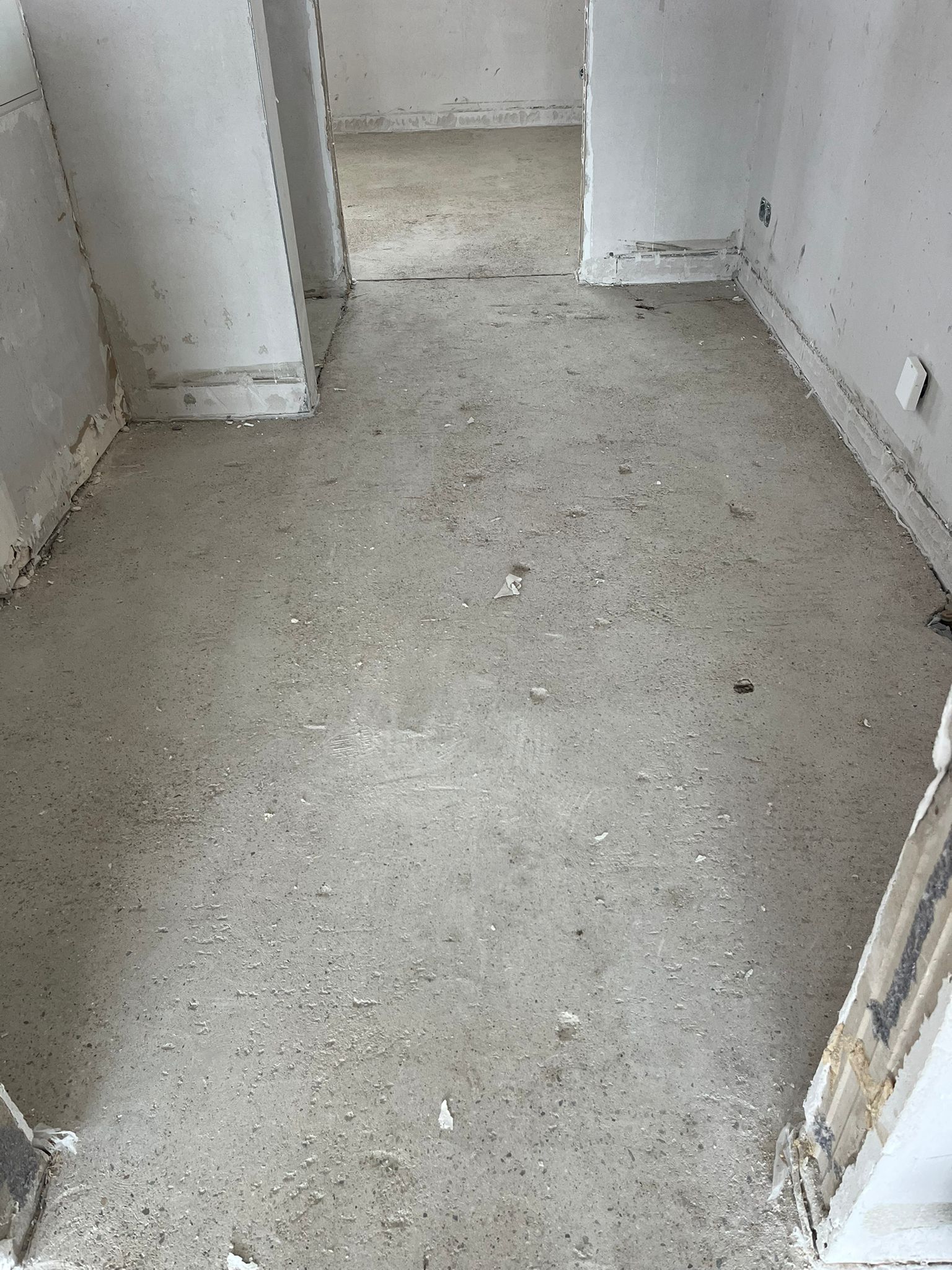 Vollständig entkernter Innenraum nach dem Rückbau
